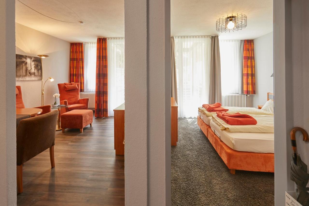 Hotel Ferien Residenz Bergfried à Hinterzarten Extérieur photo