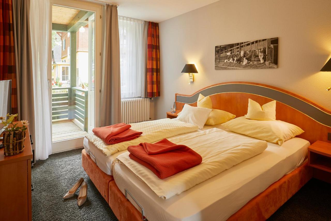 Hotel Ferien Residenz Bergfried à Hinterzarten Extérieur photo