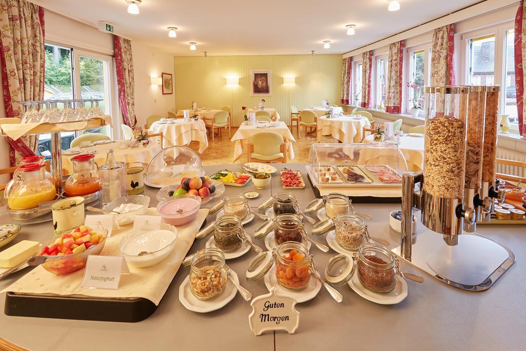 Hotel Ferien Residenz Bergfried à Hinterzarten Extérieur photo