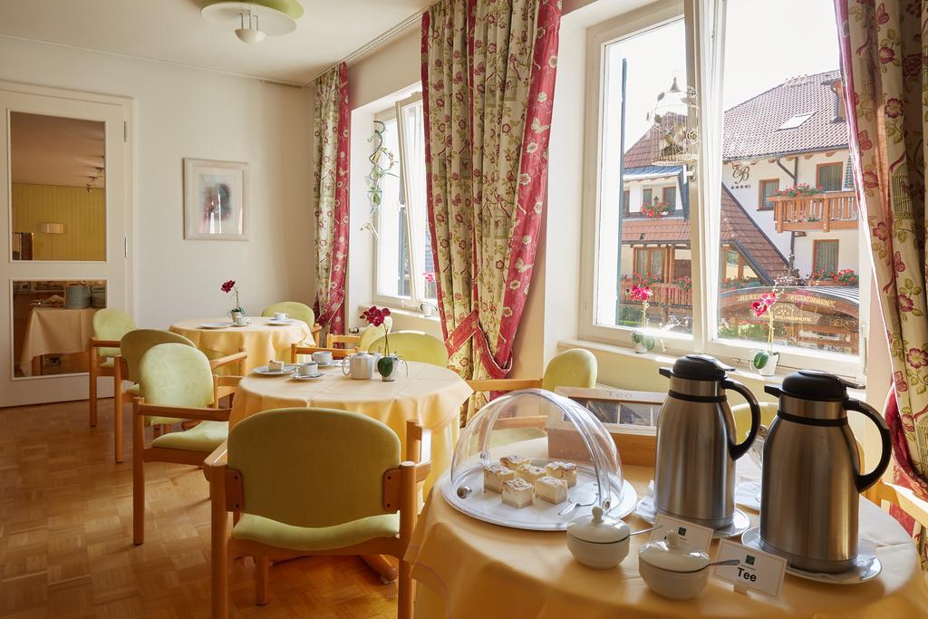 Hotel Ferien Residenz Bergfried à Hinterzarten Extérieur photo