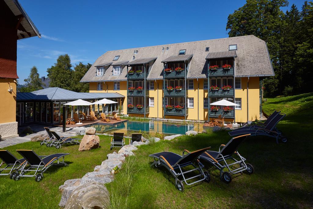 Hotel Ferien Residenz Bergfried à Hinterzarten Extérieur photo