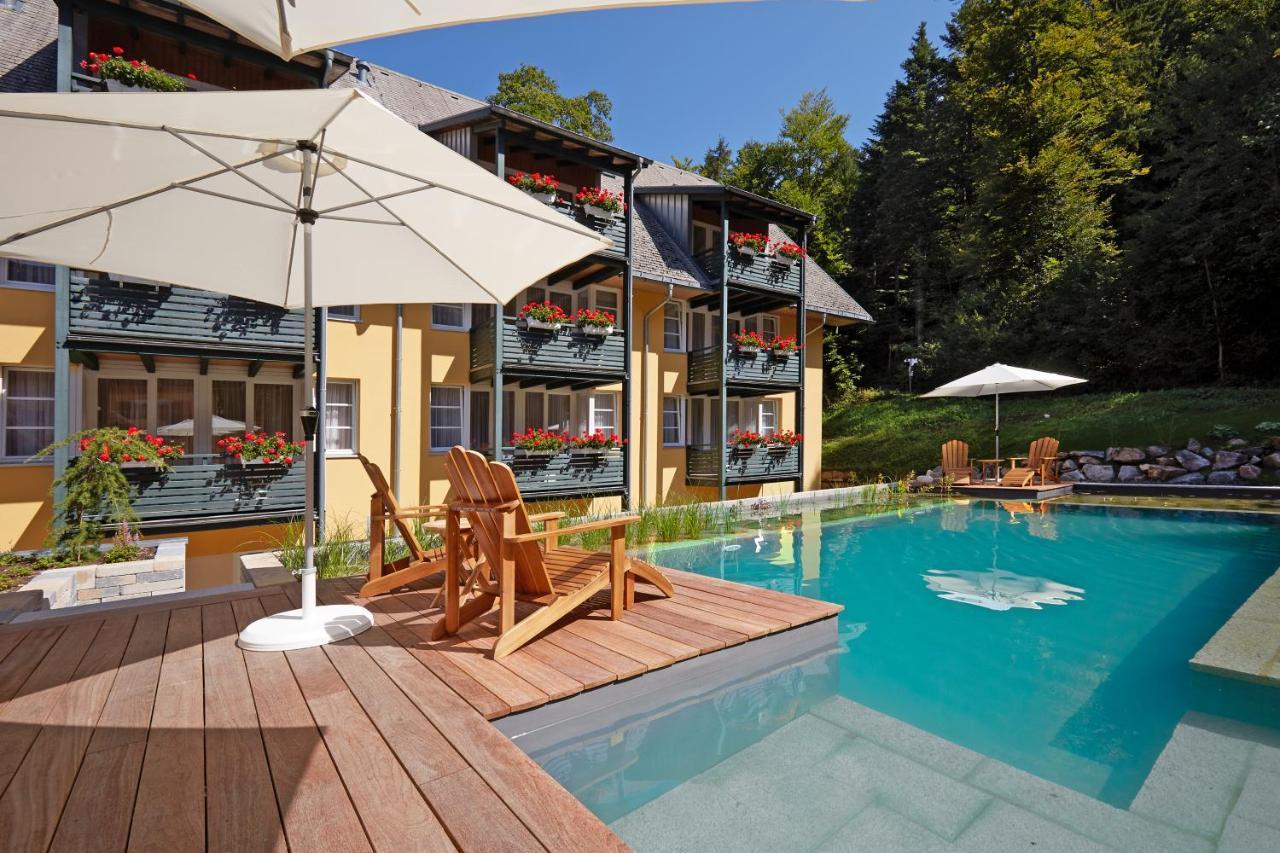 Hotel Ferien Residenz Bergfried à Hinterzarten Extérieur photo